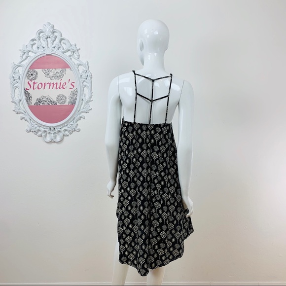 Altar’d State | Black/White Sun Dress - Picture 2 of 8